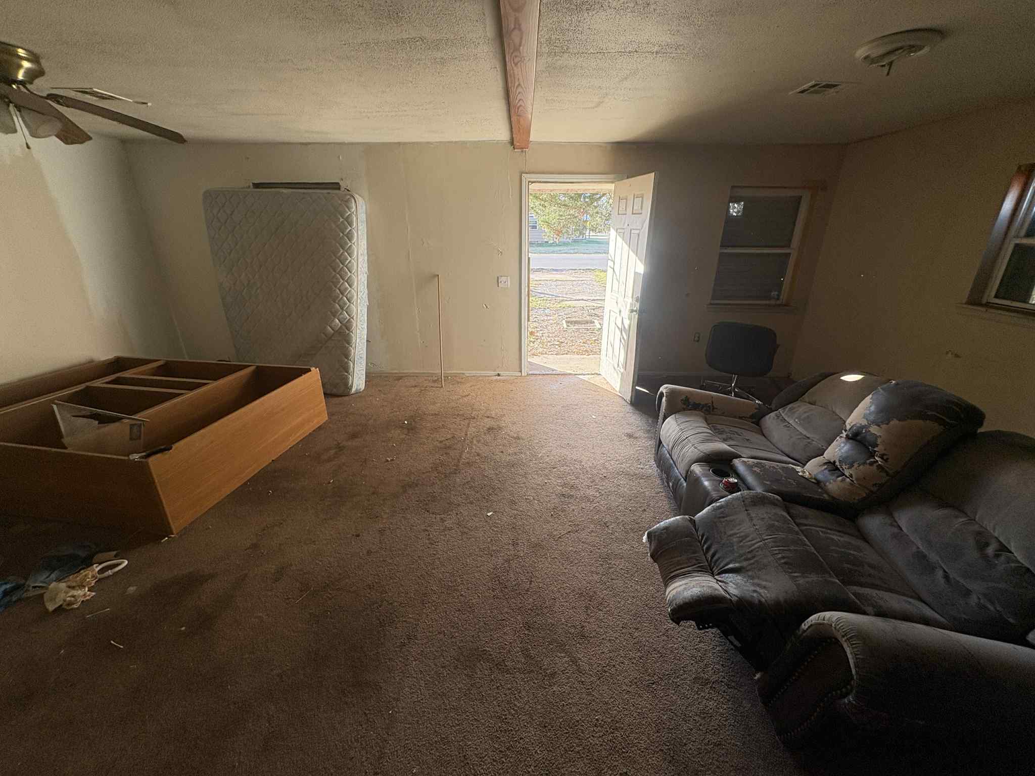 7A3C1A55-268C-4BE1-B0D7-AA21B7A094F3